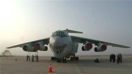 空軍赴韓接運(yùn)第五批志愿軍烈士遺骸回國(guó)