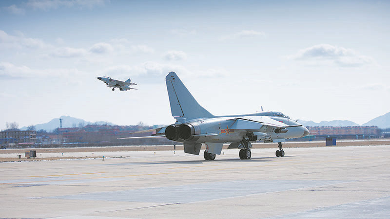 鷹擊長(zhǎng)空！北部戰(zhàn)區(qū)海軍航空兵某旅飛行訓(xùn)練影像