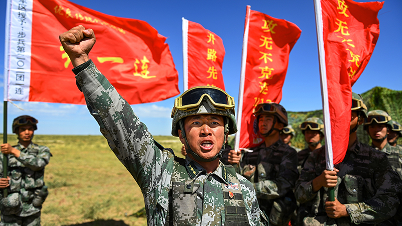 了不起的中國軍人丨楊德龍：立身為旗，當(dāng)好星火傳承人